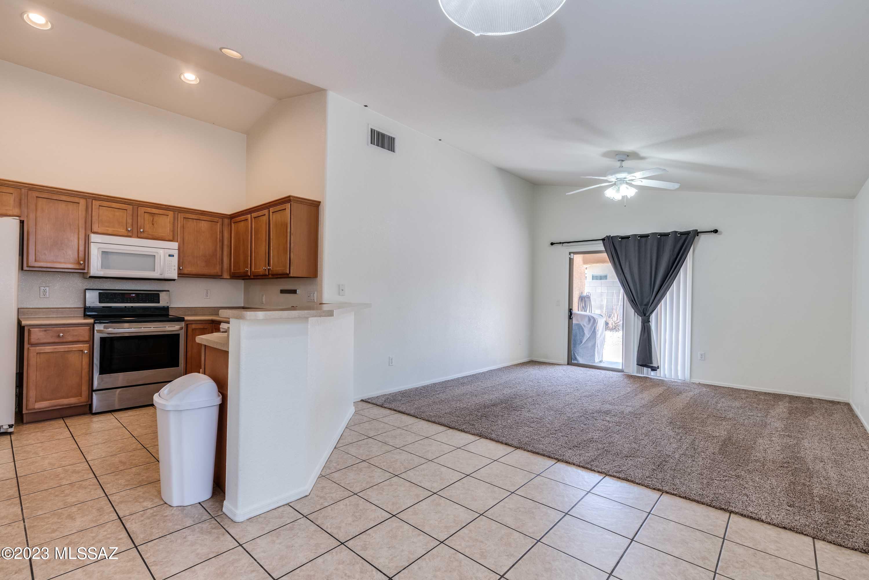 7839 South Splinter Way Tucson, AZ 85756 - Photo 13 of 49