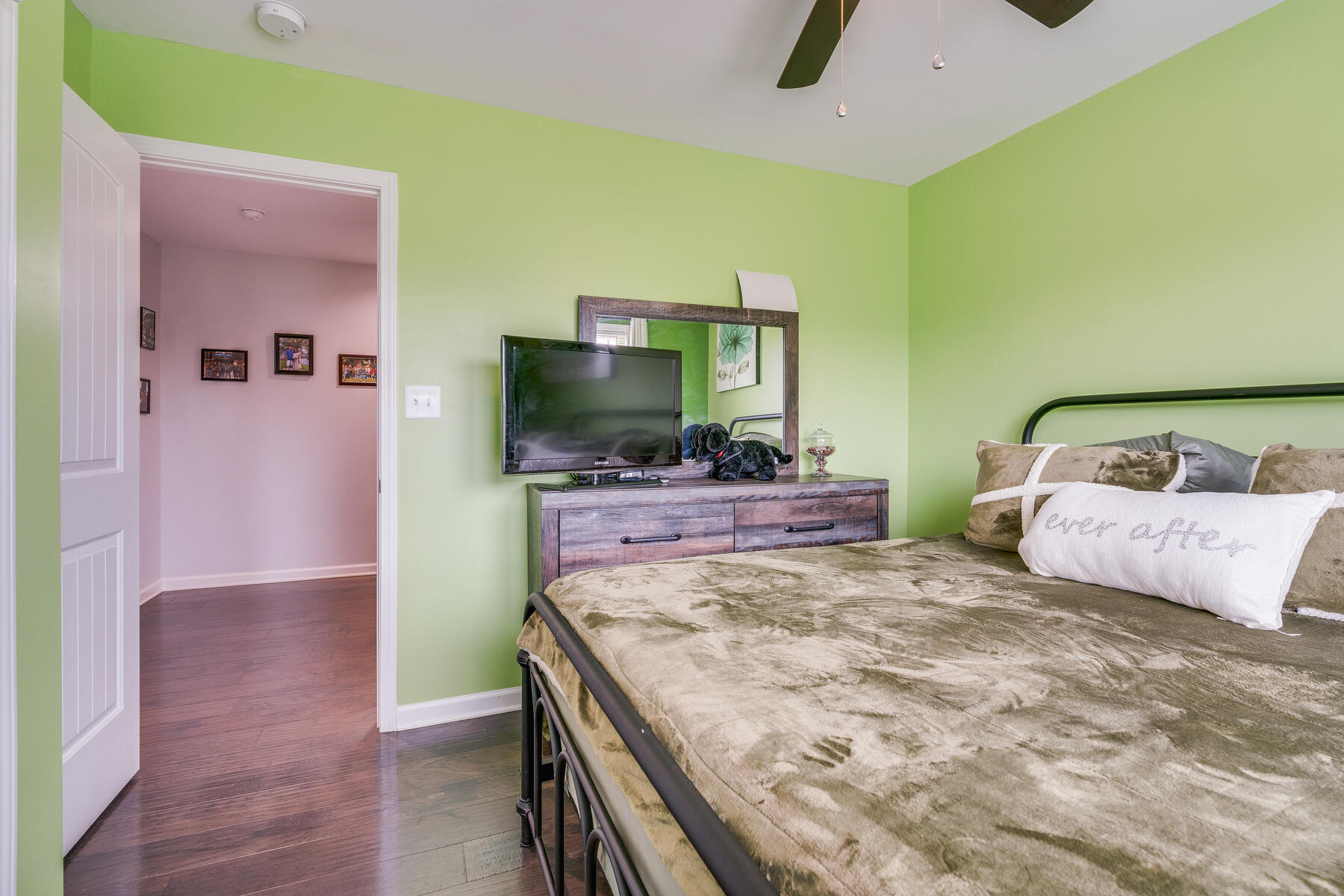 877 Cedar Branch Road Kingsport, TN 37664 - Photo 18 of 41 022
