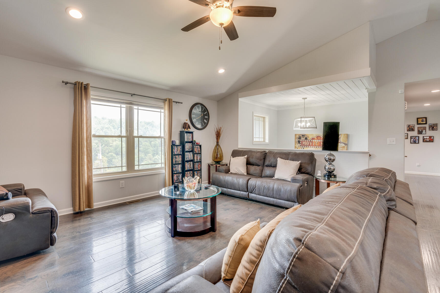 877 Cedar Branch Road Kingsport, TN 37664 - Photo 5 of 41 007