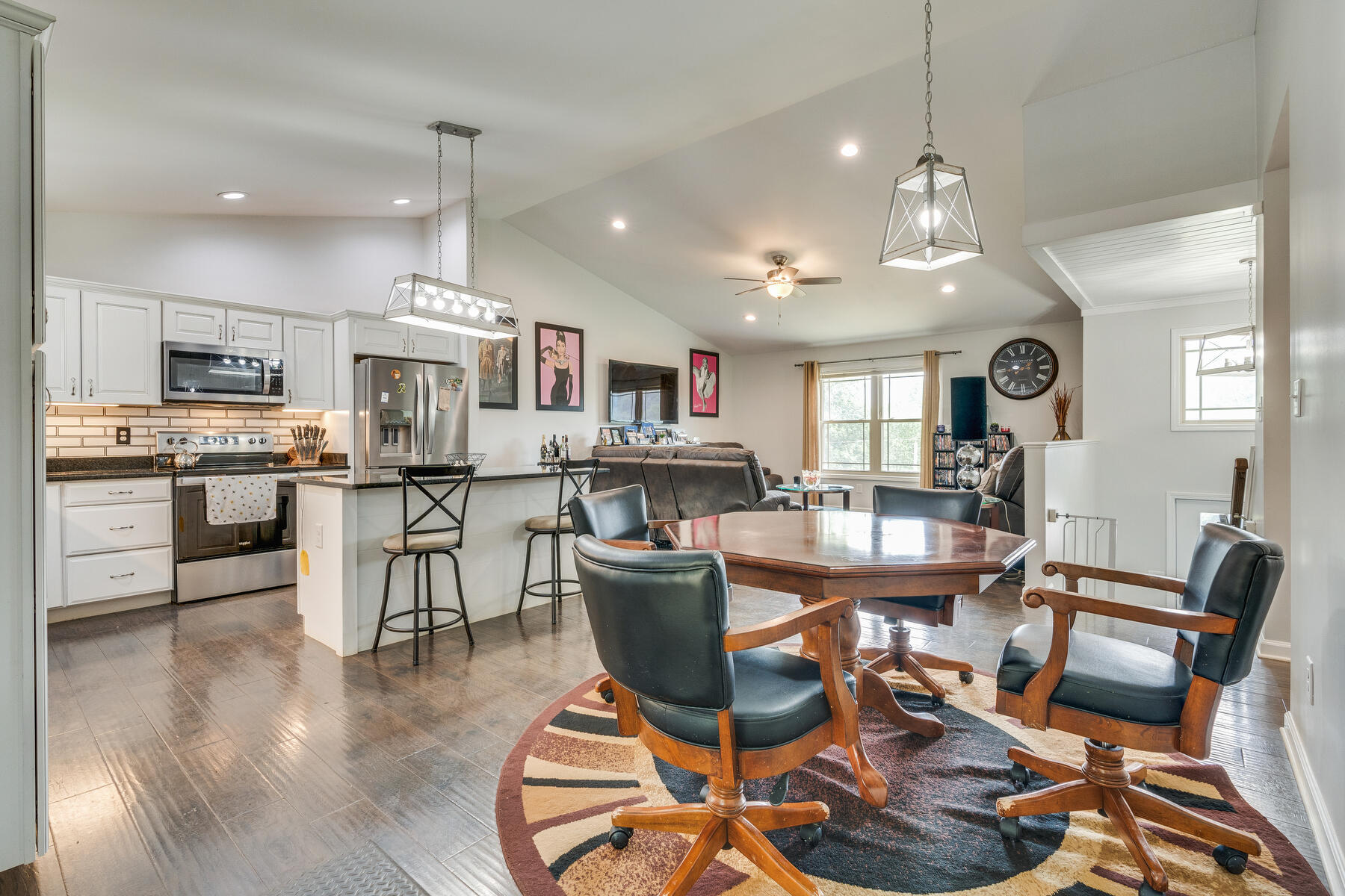 877 Cedar Branch Road Kingsport, TN 37664 - Photo 10 of 41 013