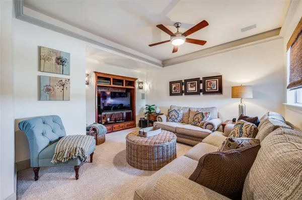 $724,999 | 117 Woodland Drive, Krugerville, TX 76227
