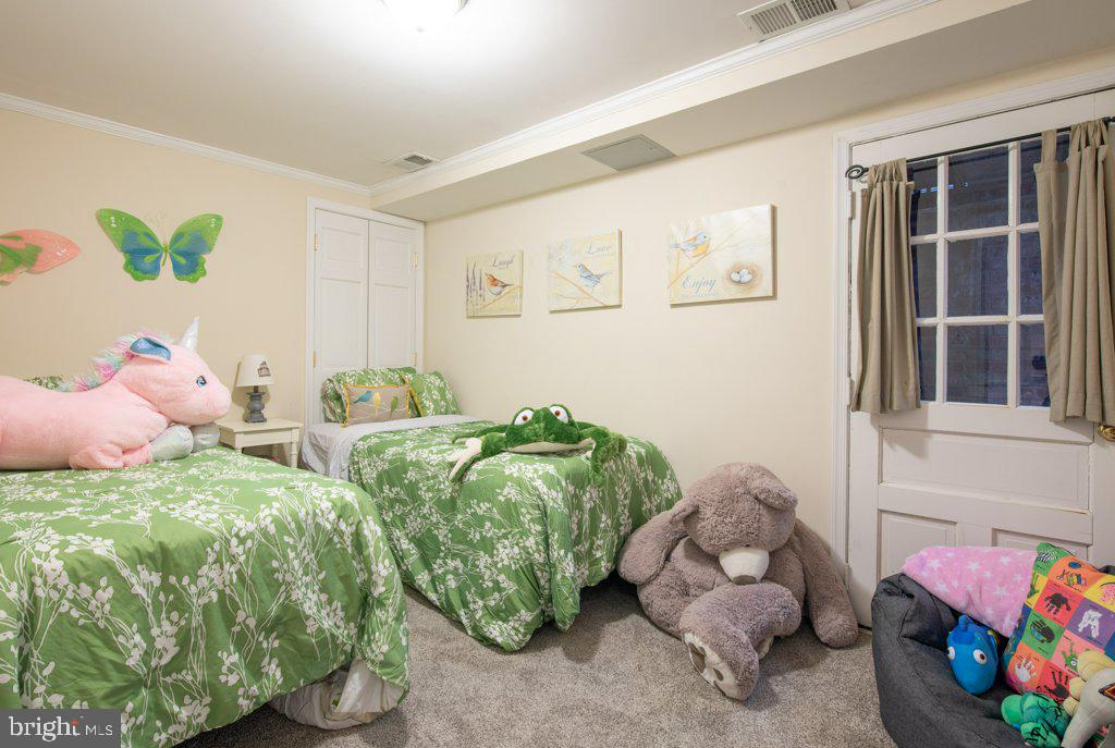 2003 Windmill Lane Alexandria, VA 22307 - Photo 40 of 46