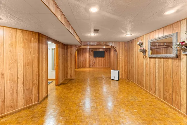 $274,900 | 10305 South Avenue O, Chicago, IL 60617