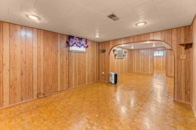 $274,900 | 10305 South Avenue O, Chicago, IL 60617