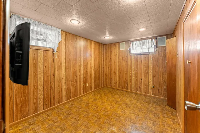 $274,900 | 10305 South Avenue O, Chicago, IL 60617