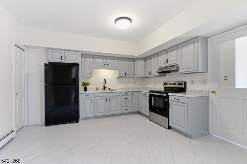 112 Grouser Road Somerset, NJ 08873 - Photo 14 of 40