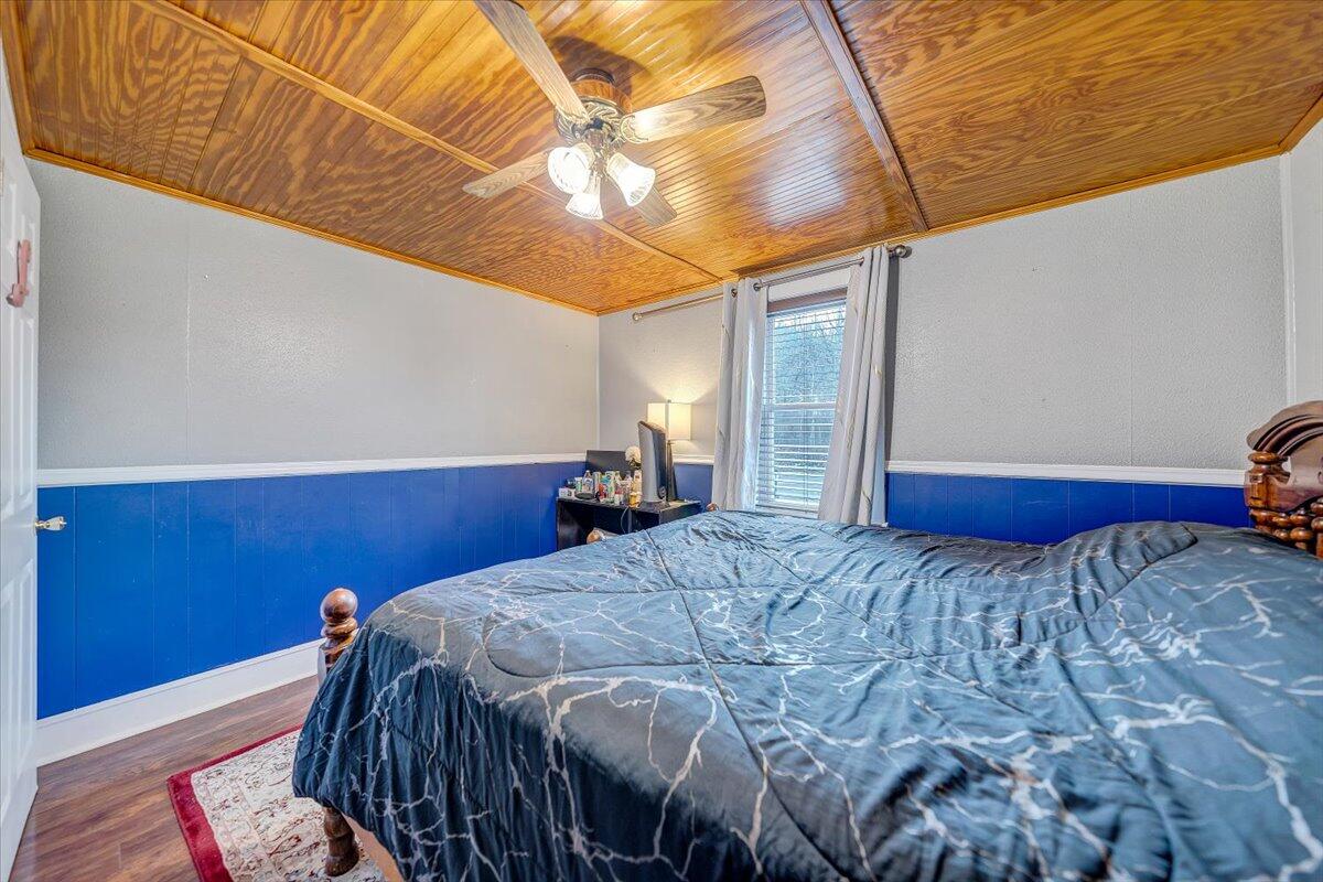 2412 Quarterwood Road Montvale, VA 24122 - Photo 24 of 40 29-MIB04078