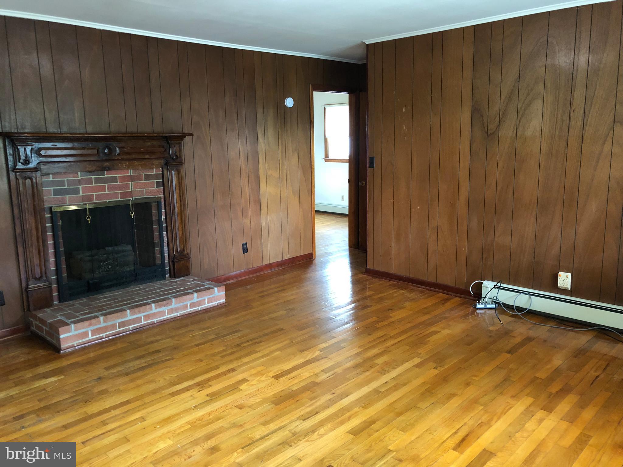 104 North Reymann Street Ranson, WV 25438 - Photo 7 of 16 Living Room