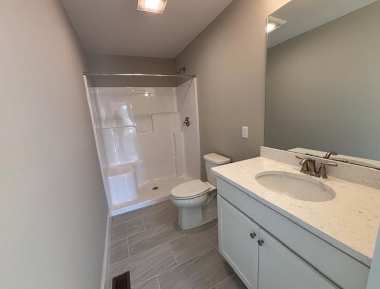 32 Charter Street, Unit 6 Exeter, NH 03833 - Photo 16 of 25 Gallery Image 16