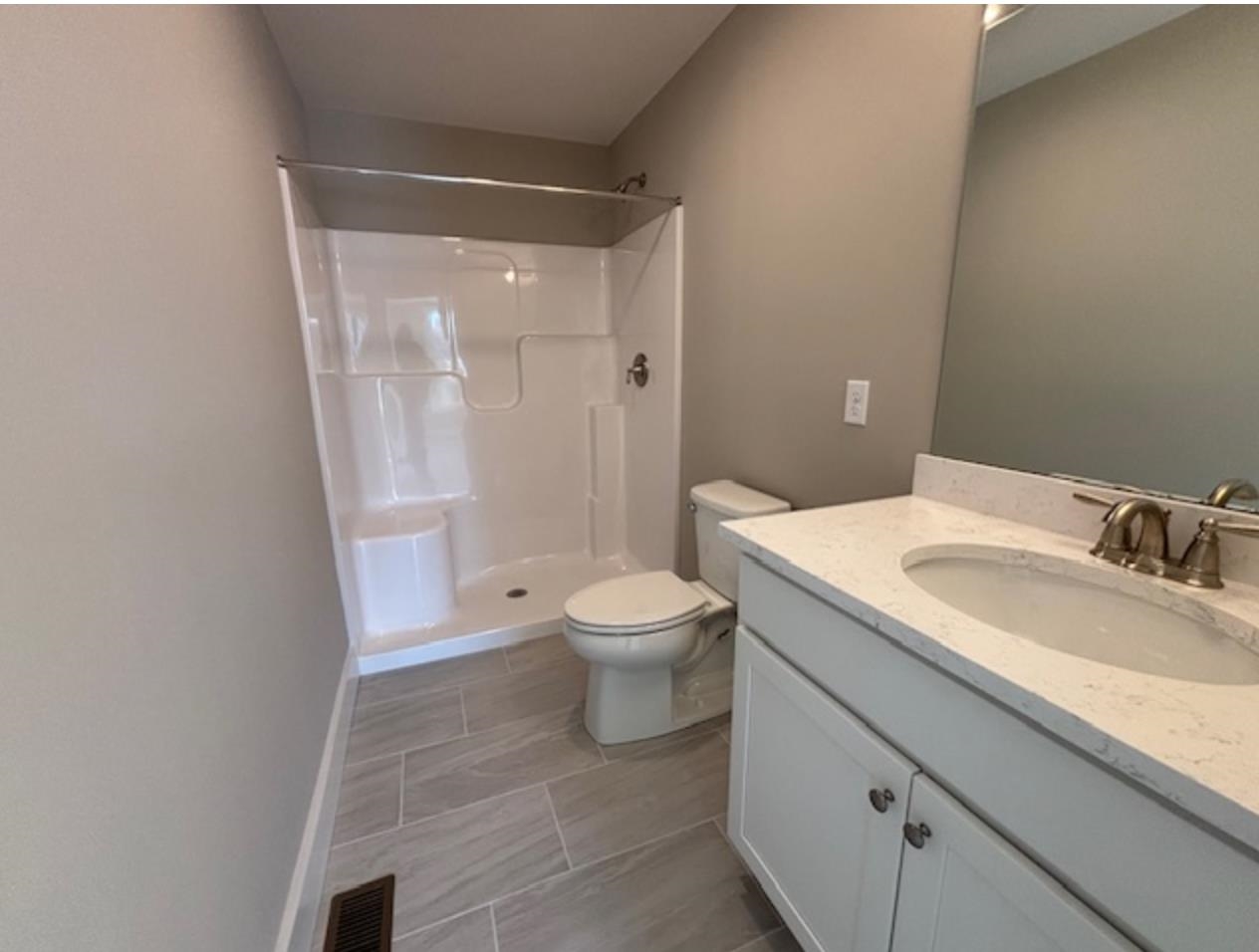 32 Charter Street, Unit 6 Exeter, NH 03833 - Photo 19 of 25 Gallery Image 19
