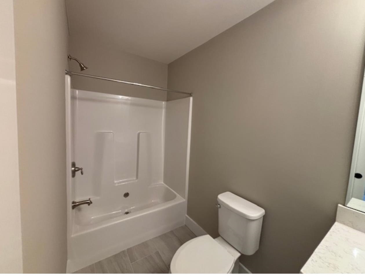 32 Charter Street, Unit 6 Exeter, NH 03833 - Photo 20 of 25 Gallery Image 20