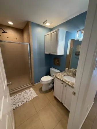 $2,200 | 3404 American Drive, Unit 3202, Lago Vista, TX 78645