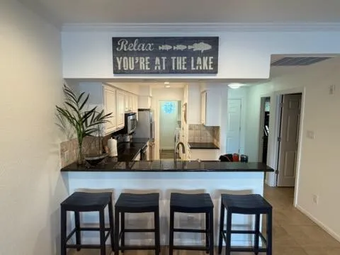 $2,200 | 3404 American Drive, Unit 3202, Lago Vista, TX 78645