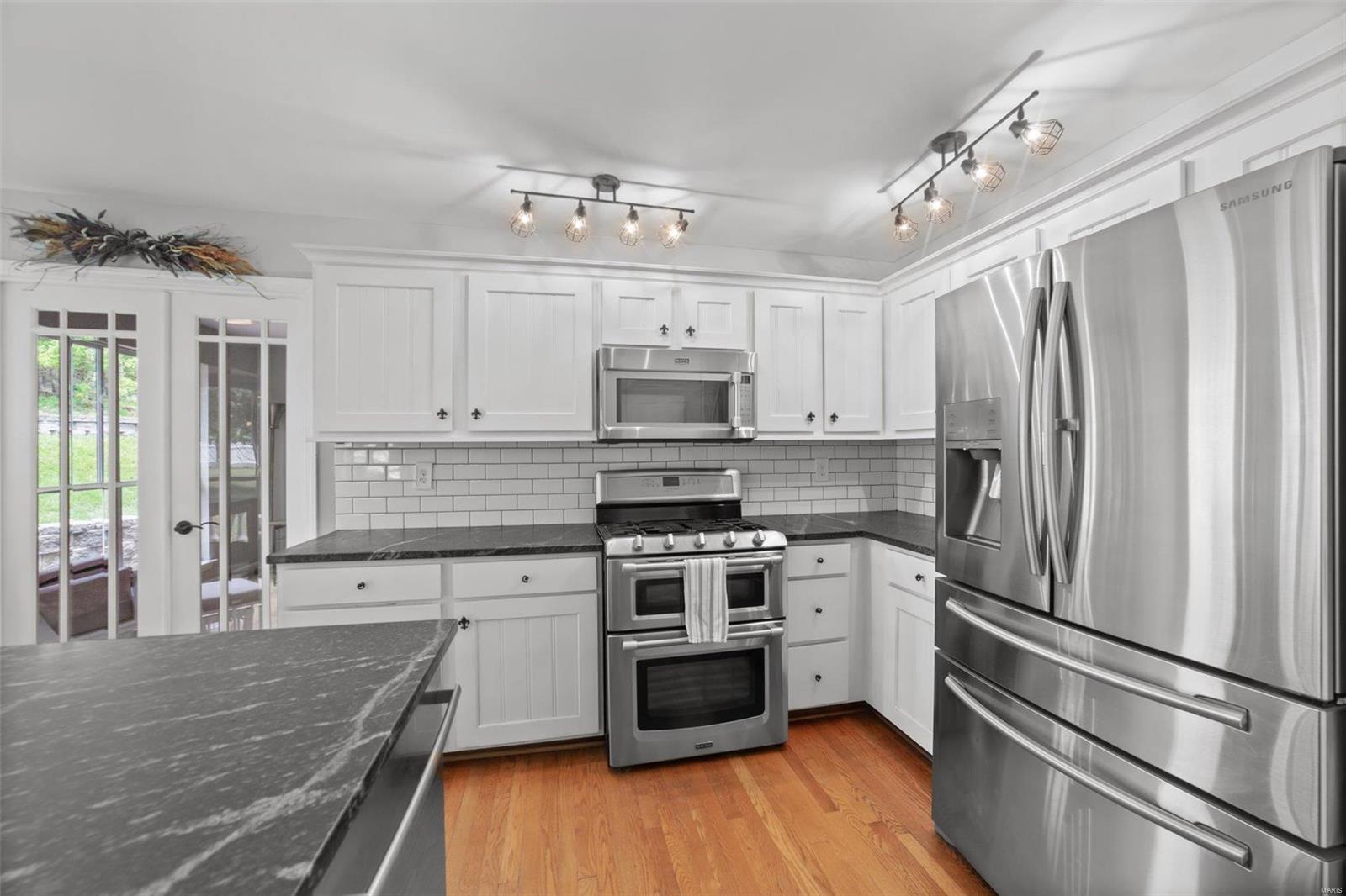 363 Ries Bend Road Ballwin, MO 63021 - Photo 13 of 39