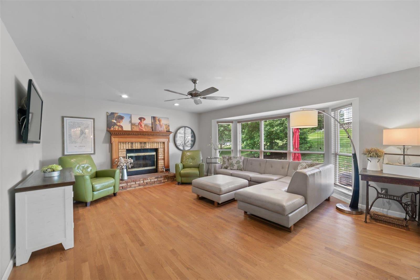 363 Ries Bend Road Ballwin, MO 63021 - Photo 15 of 39