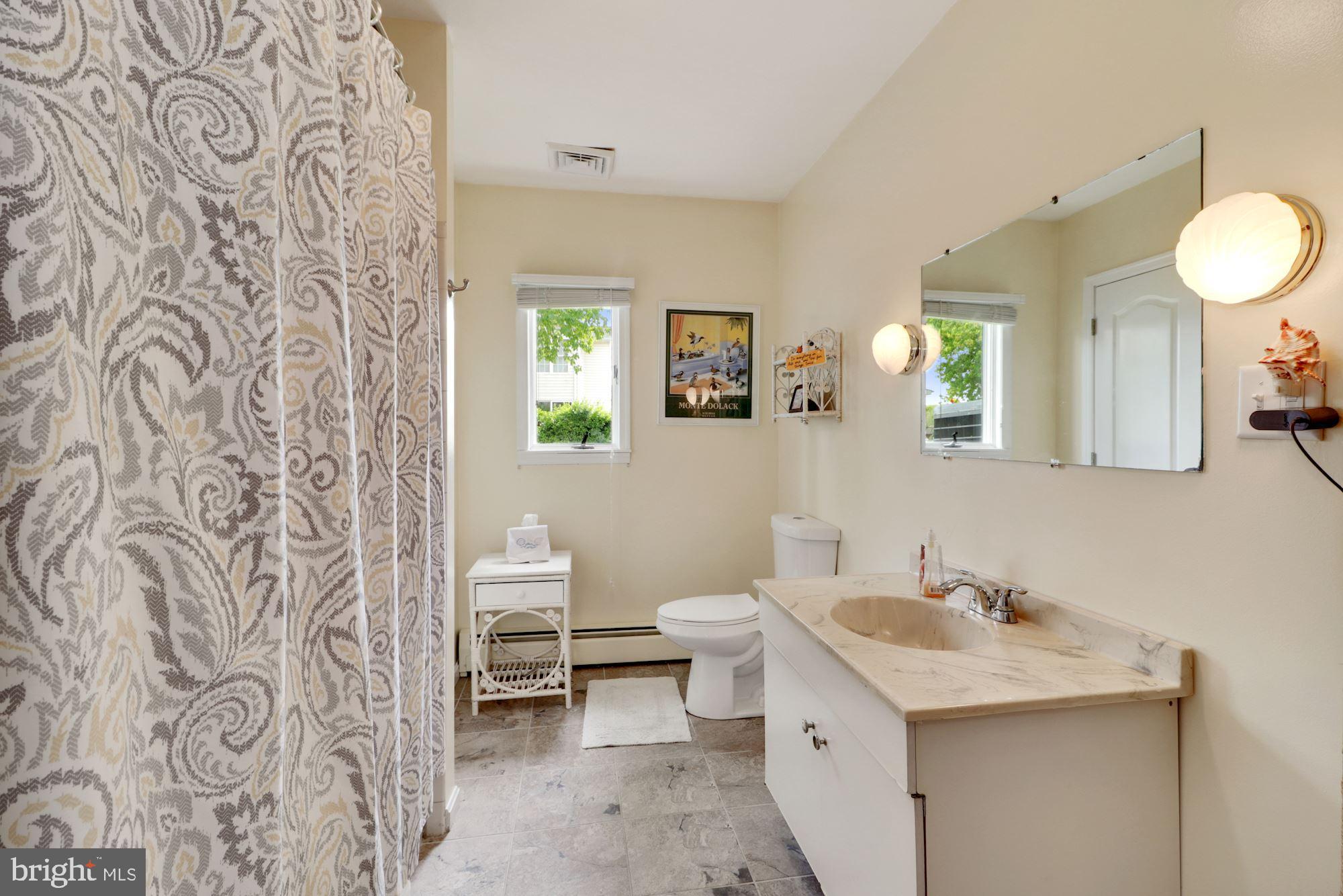 11116 Bird River Grove Road White Marsh, MD 21162 - Photo 16 of 47 First Level Full Bath