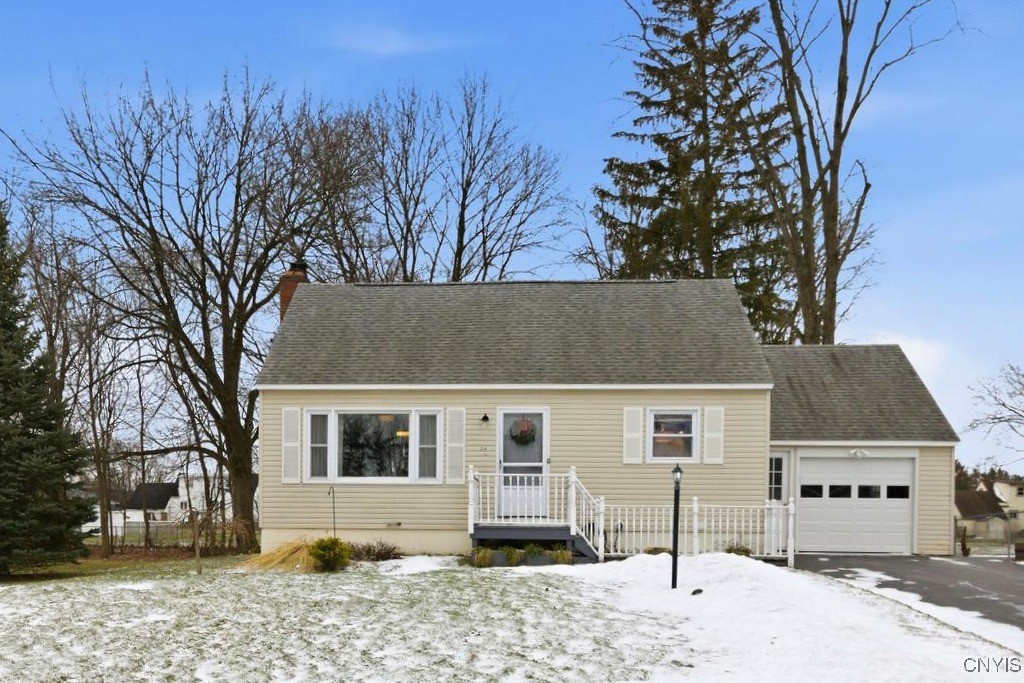 314 Davis Street Manlius, NY 13057 - Photo 1 of 37