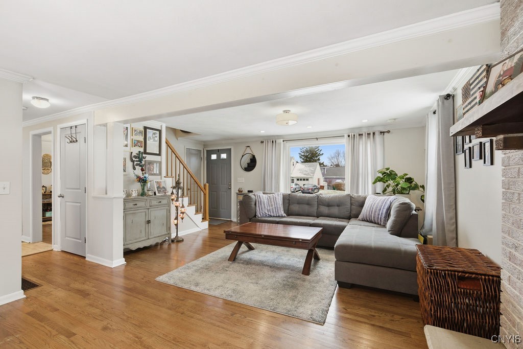 314 Davis Street Manlius, NY 13057 - Photo 5 of 37