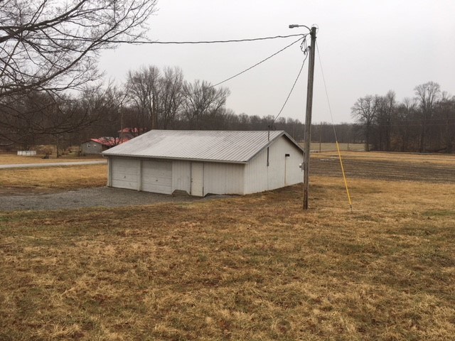 7028 East Blue River Road Pekin, IN 47165 - Photo 10 of 30