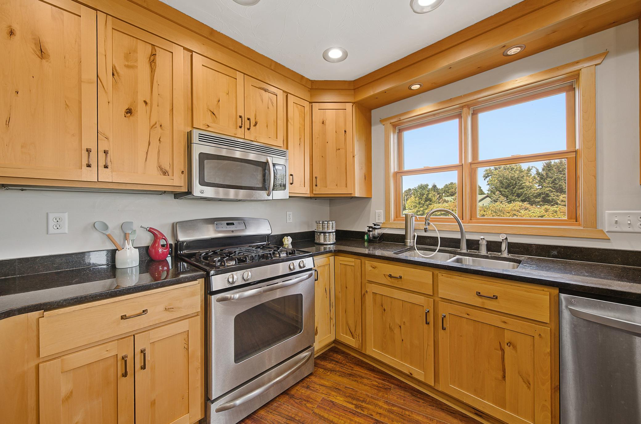 751 12th Street Bird Island, MN 55310 - Photo 16 of 58 Gallery Image 16