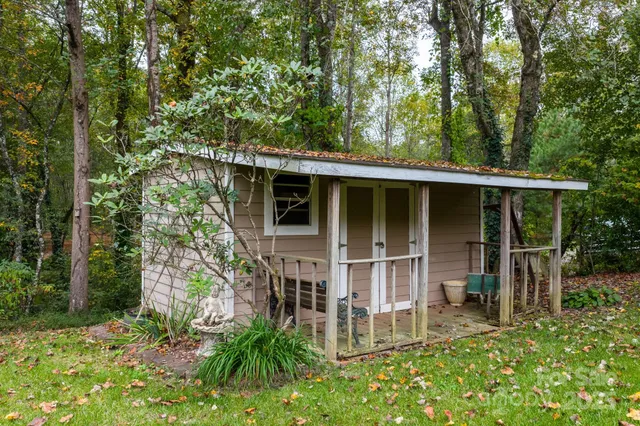 front view of house with a yard