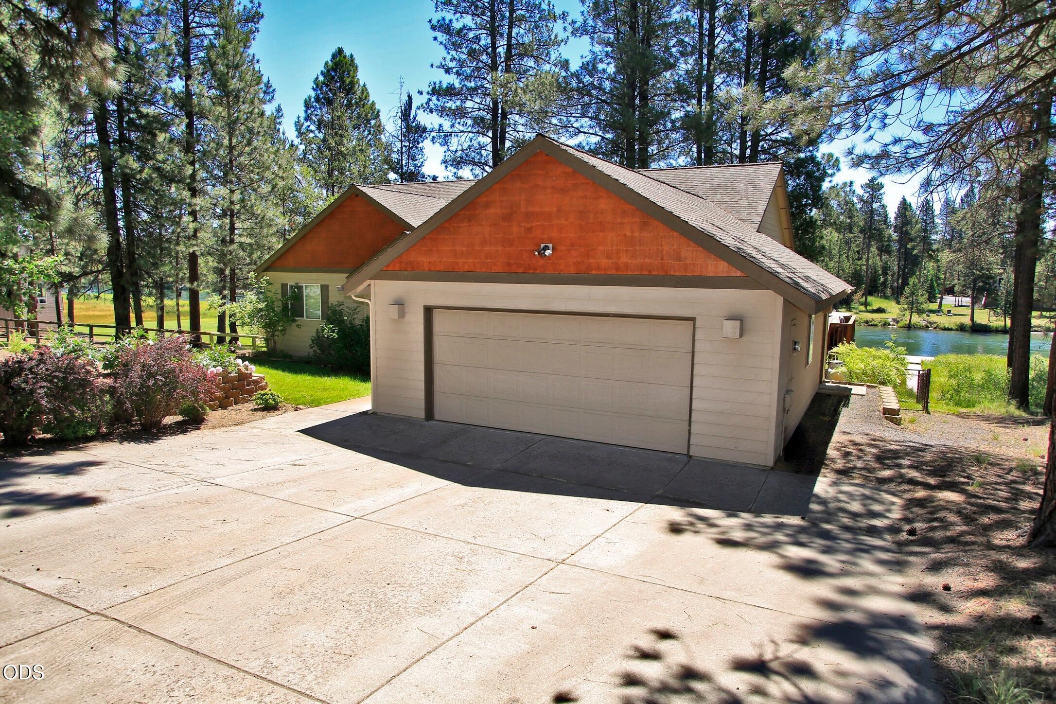 17051 Upland Road Bend, OR 97707 - Photo 30 of 40 Gallery Image 30