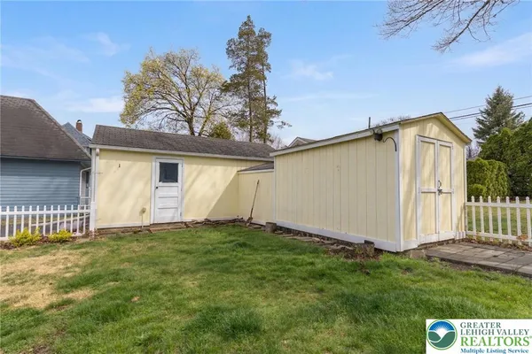$369,900 | 345 8th Avenue, Bethlehem, PA 18018