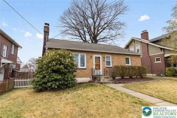 $369,900 | 345 8th Avenue, Bethlehem, PA 18018
