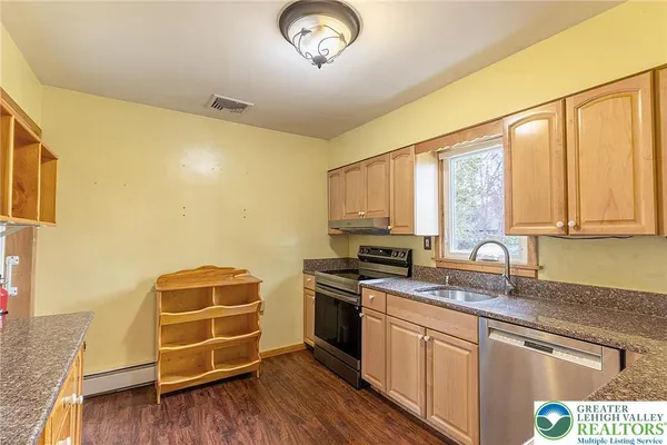 $369,900 | 345 8th Avenue, Bethlehem, PA 18018