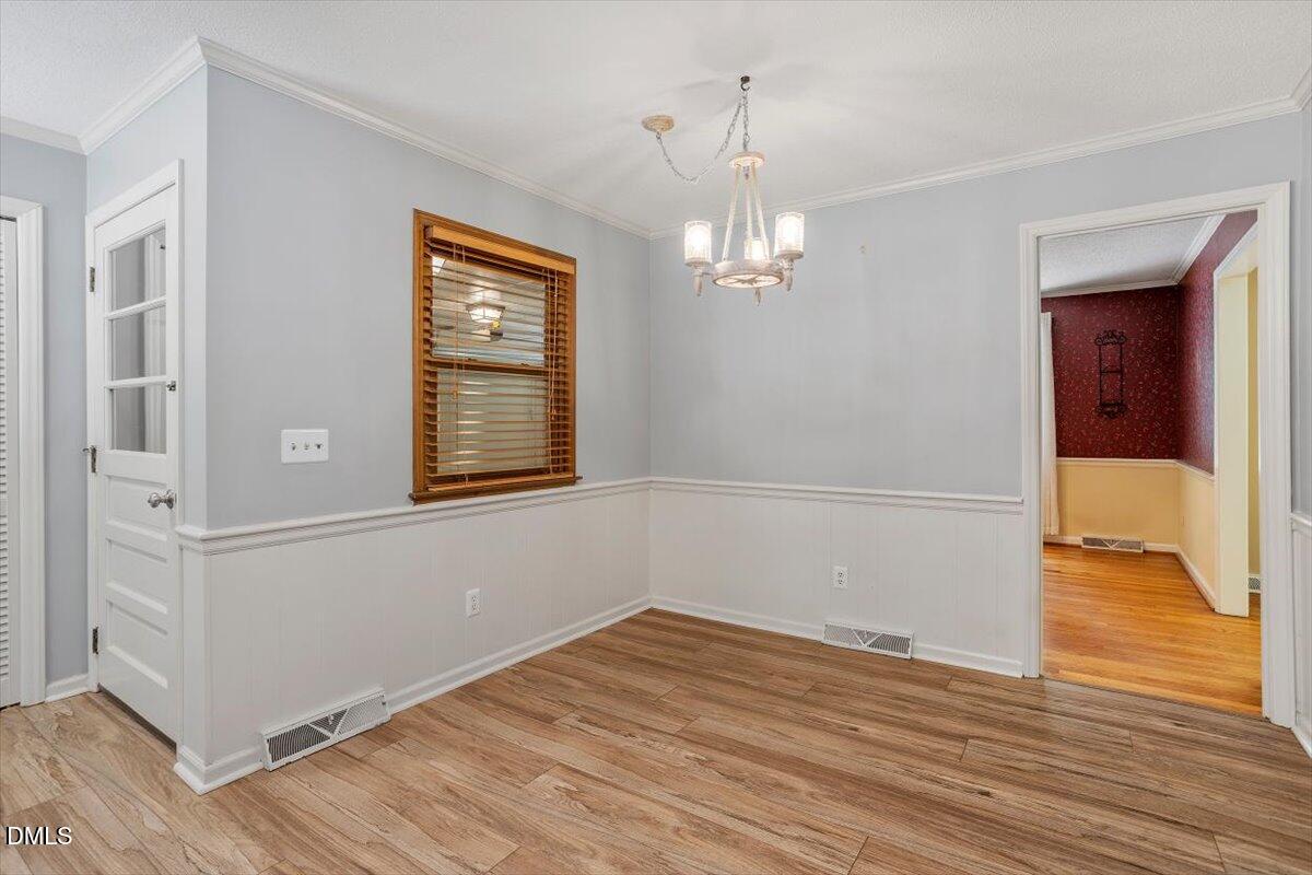 1621 Stonehurst Road Raleigh, NC 27607 - Photo 17 of 39 Gallery Image 17