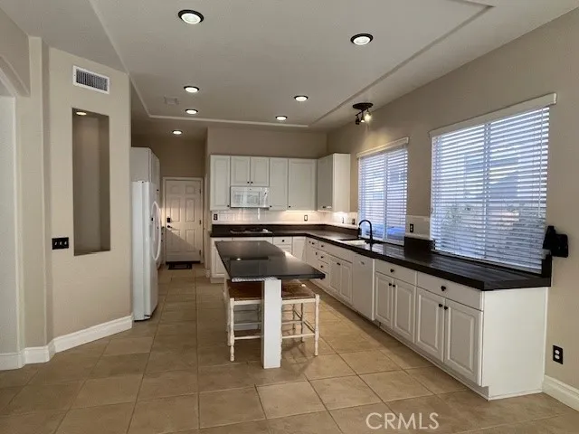 $518,500 | 2012 Melbourne Circle, Banning, CA 92220