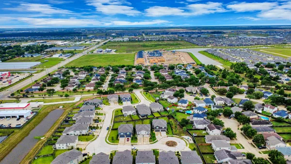 $2,350 | 7027 Cedar Breeze Court, Cypress, TX 77433