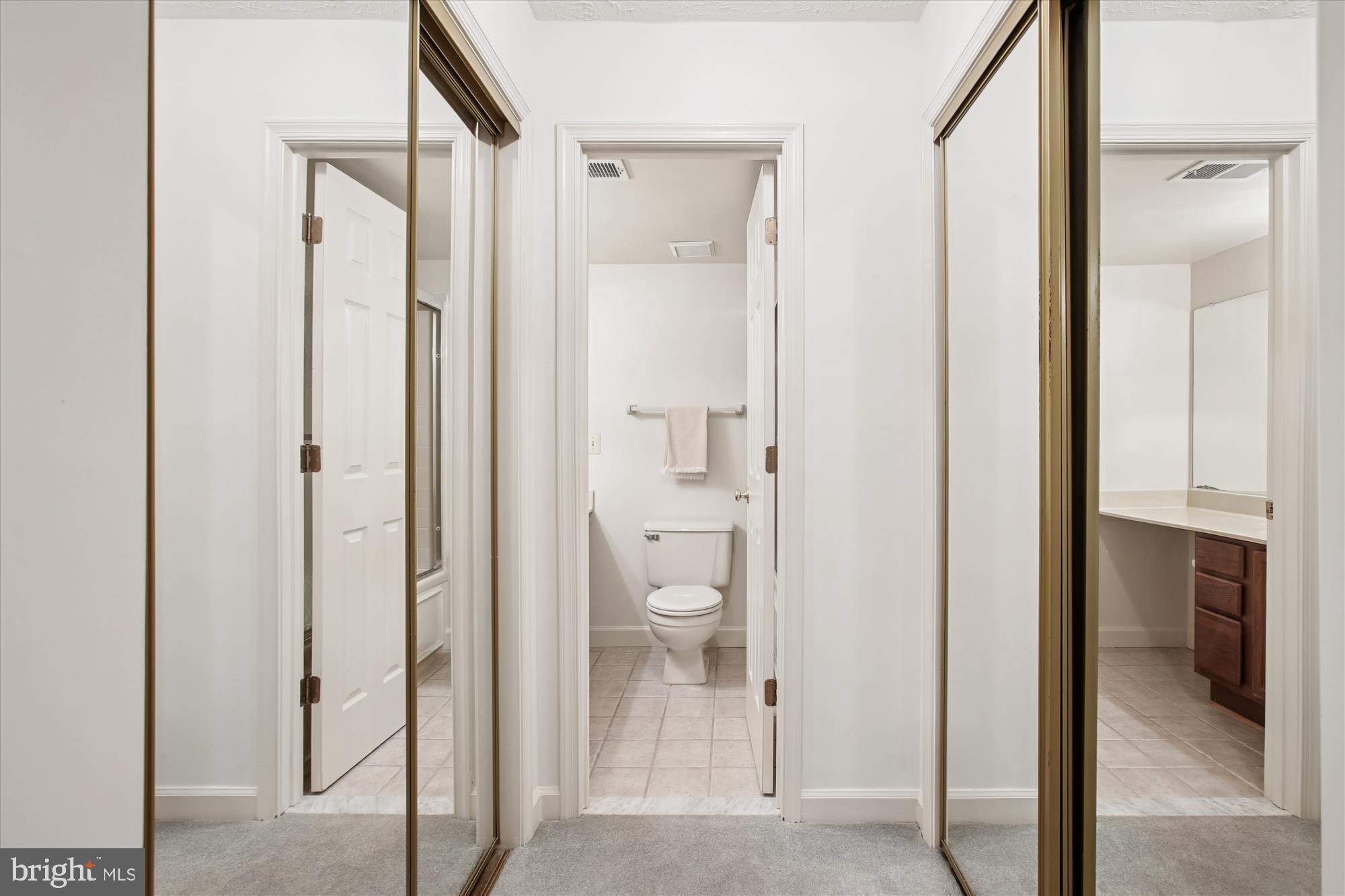 3800 Ridge Knoll Court, Unit 2 Fairfax, VA 22033 - Photo 19 of 50 a bathroom with white walls