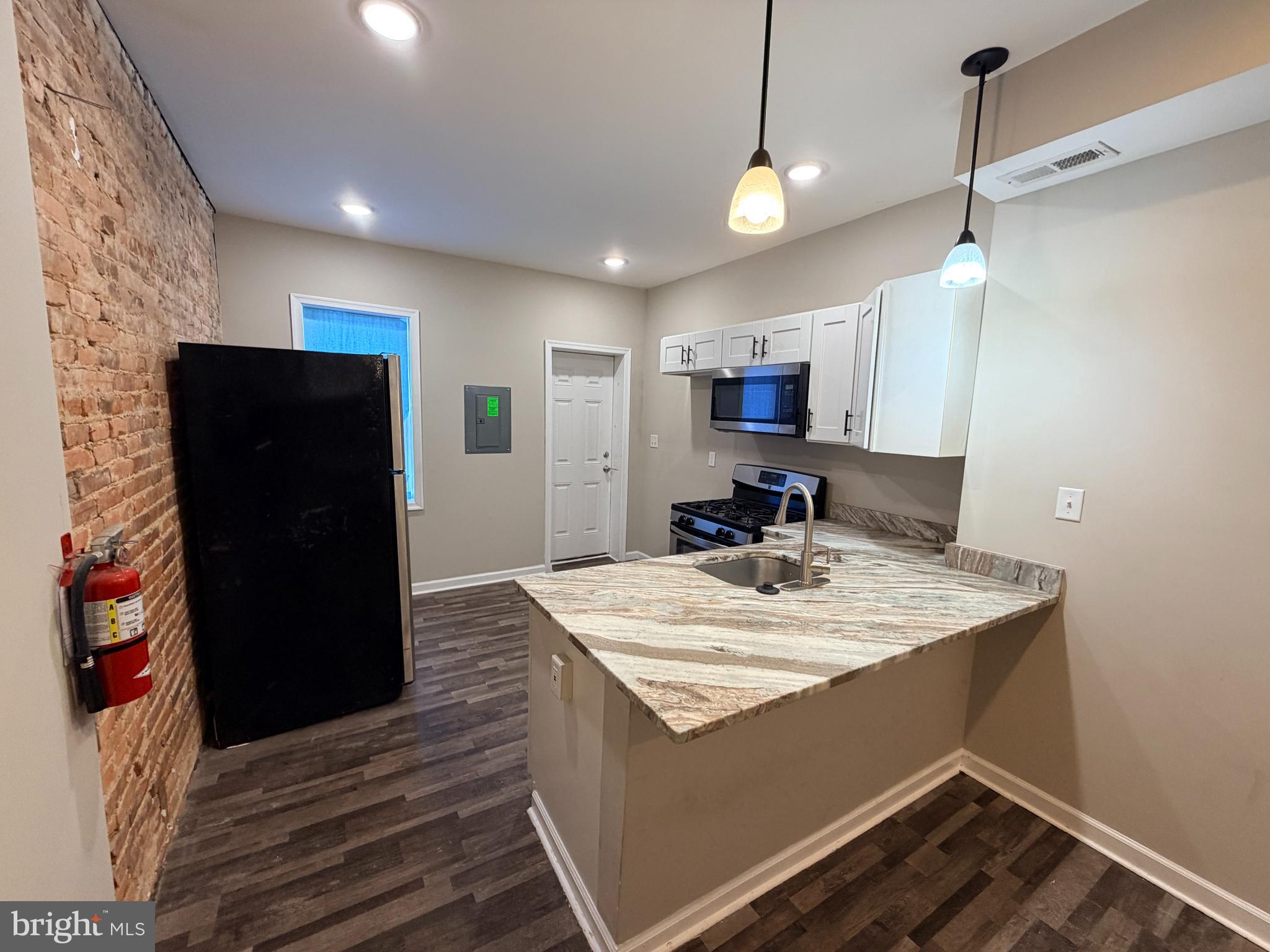4654 York Road, Unit 2 Baltimore, MD 21212 - Photo 1 of 13 Kitchen
