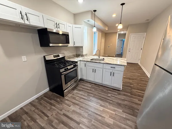 $1,050 | 4654 York Road, Unit 2, Baltimore, MD 21212