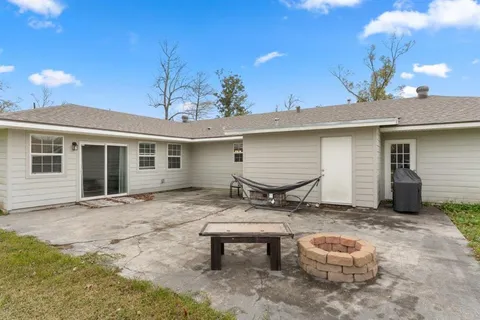 $279,900 | 17 Horseshoe Lane, Sulphur, LA 70663