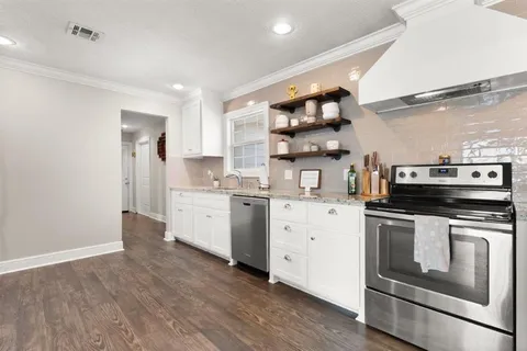 $279,900 | 17 Horseshoe Lane, Sulphur, LA 70663