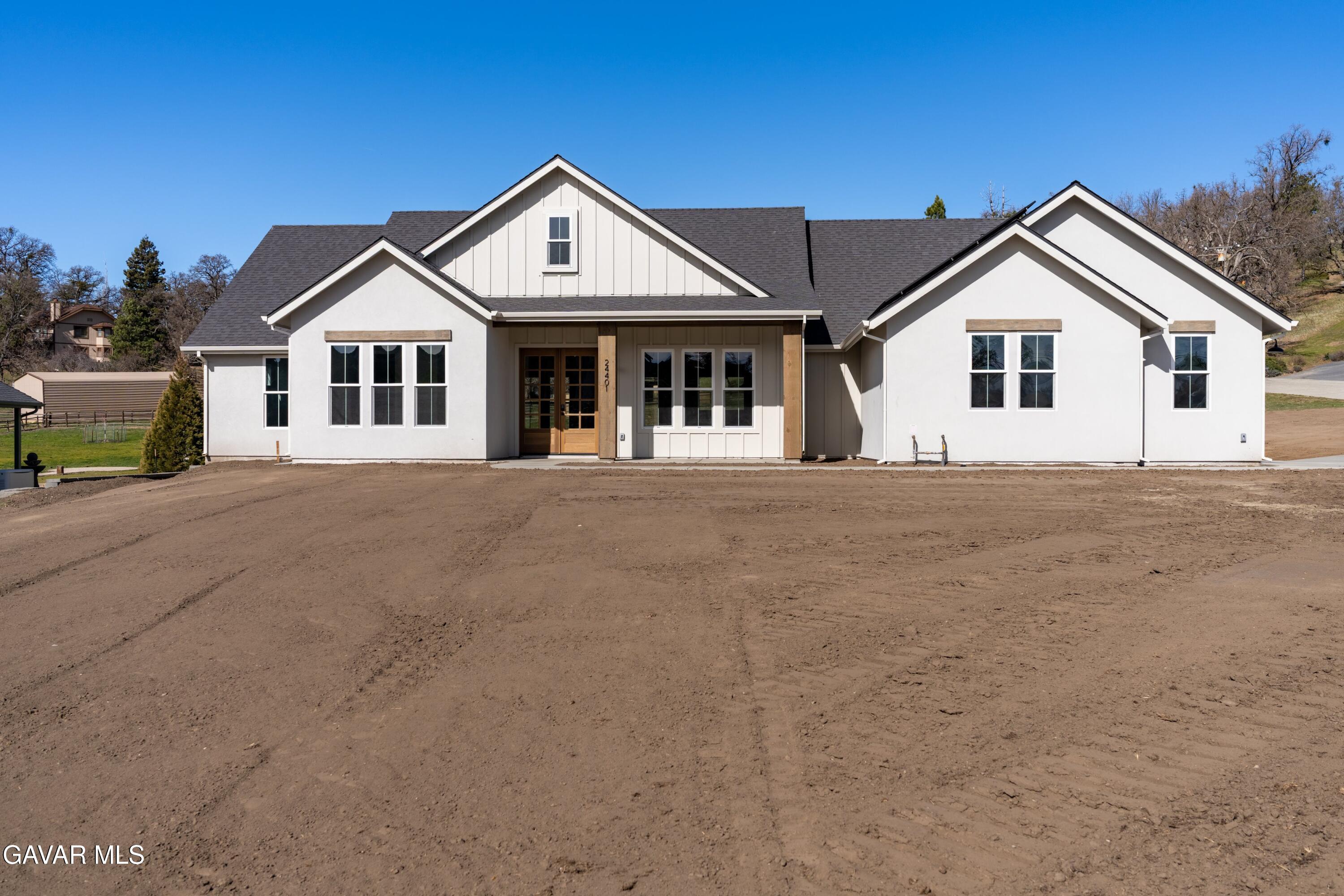 24401 Oaktree Court Tehachapi, CA 93561 - Photo 7 of 36 07-JYP02567-HDR