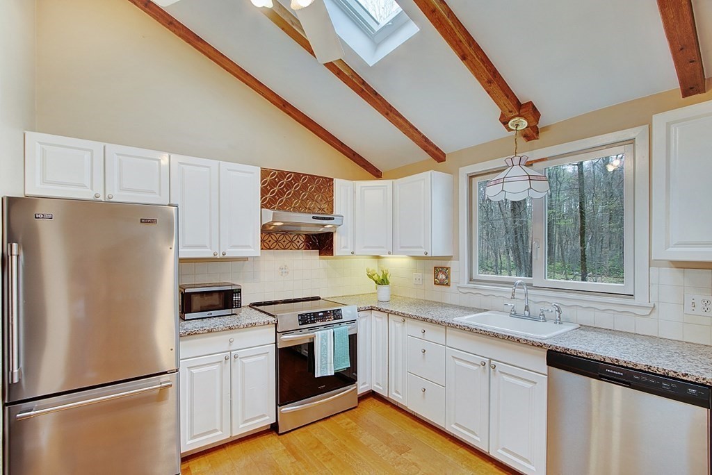 17 Russet Lane Marlborough, MA 01752 - Photo 18 of 38