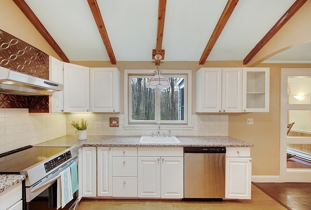 17 Russet Lane Marlborough, MA 01752 - Photo 19 of 38