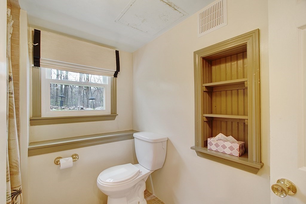 17 Russet Lane Marlborough, MA 01752 - Photo 33 of 38