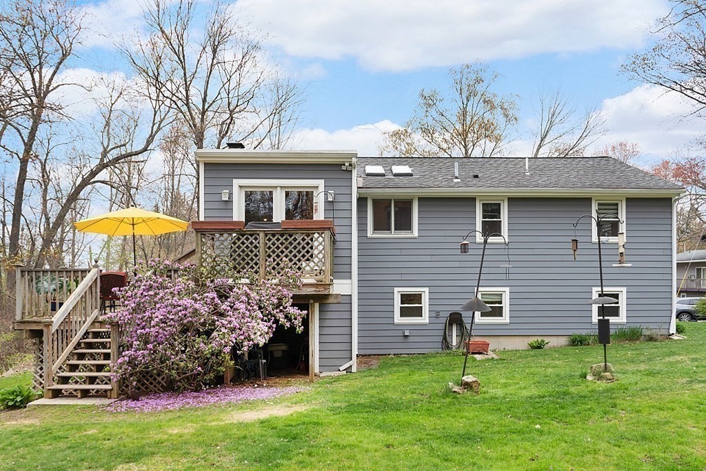 17 Russet Lane Marlborough, MA 01752 - Photo 35 of 38