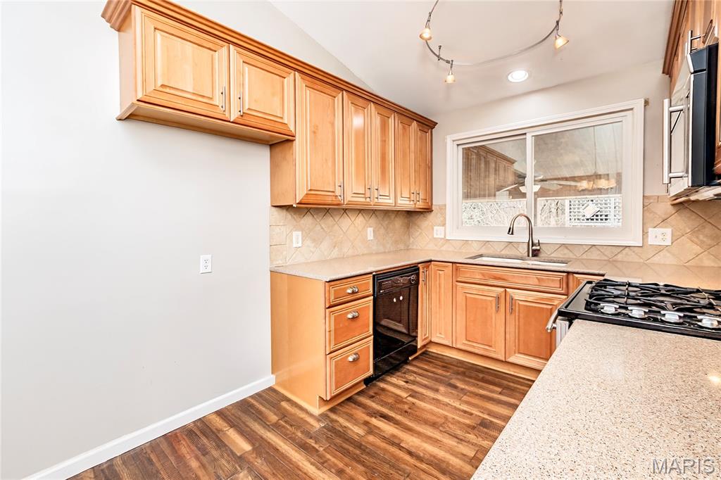 1797 Prindable Court Chesterfield, MO 63017 - Photo 18 of 53