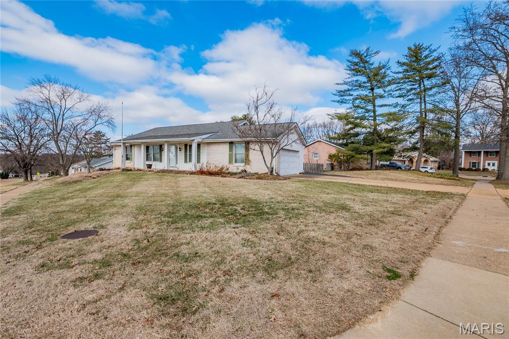 1797 Prindable Court Chesterfield, MO 63017 - Photo 2 of 53