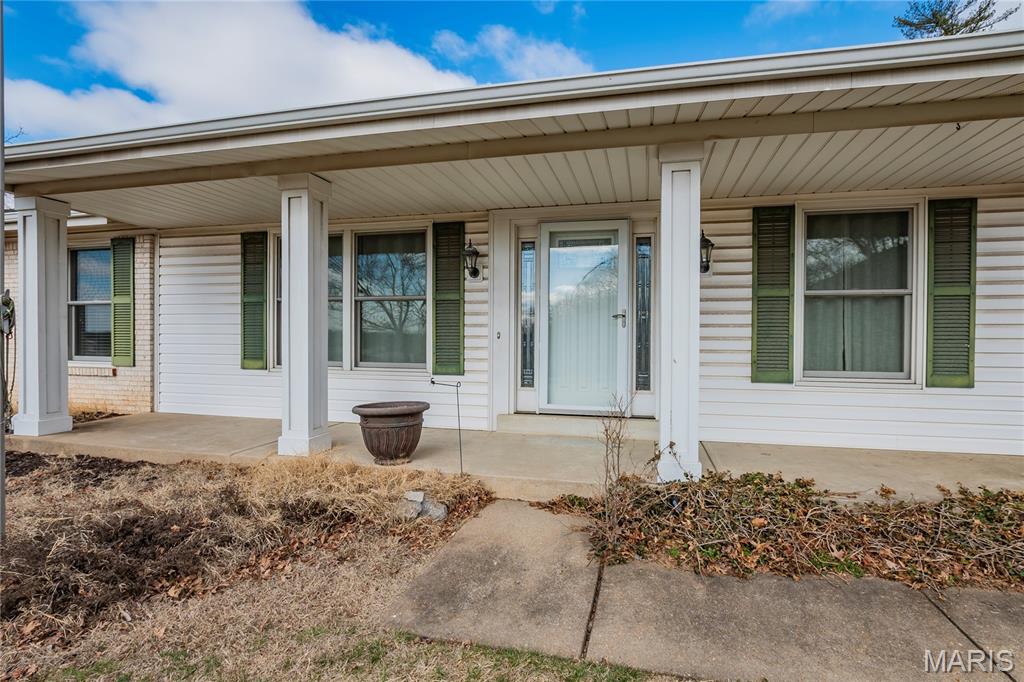 1797 Prindable Court Chesterfield, MO 63017 - Photo 4 of 53