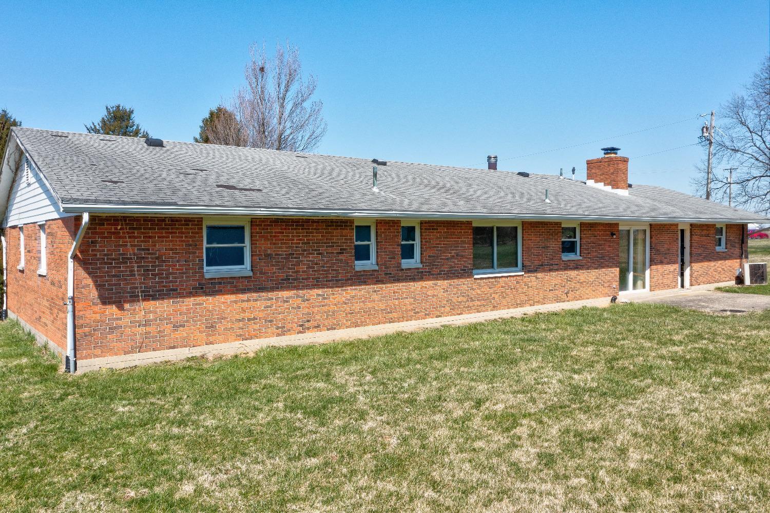 2363 Lebanon Road Clarksville, OH 45113 - Photo 4 of 17