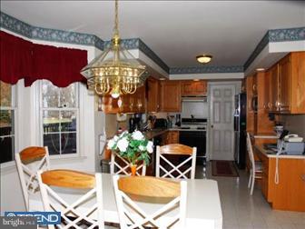112 Grande Boulevard Sinking Spring, PA 19608 - Photo 3 of 9