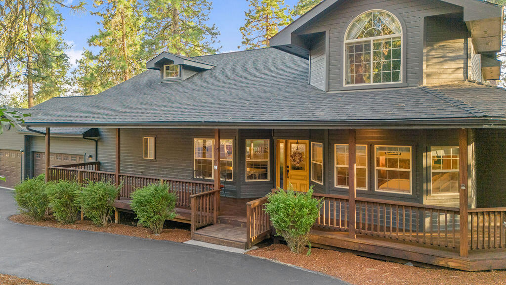 11514 Merganser Road Klamath Falls, OR 97601 - Photo 2 of 44 Front Of Home