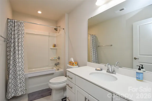 $500,000 | 3050 Streamside Drive, Davidson, NC 28036