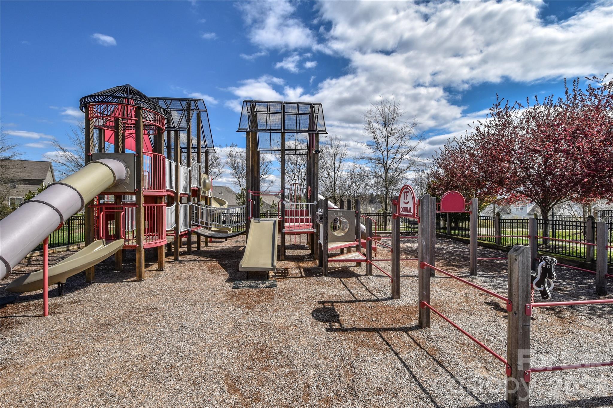 3050 Streamside Drive Davidson, NC 28036 - Photo 29 of 34